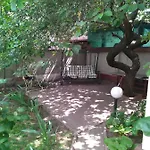 в частном доме в аркадии