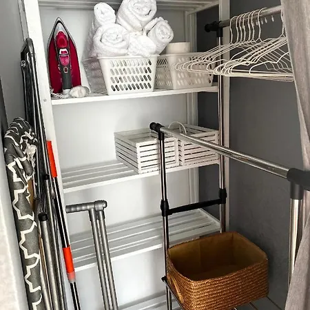 в частном доме в аркадии Apartment Odesa