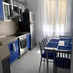 в частном доме в аркадии Appartement