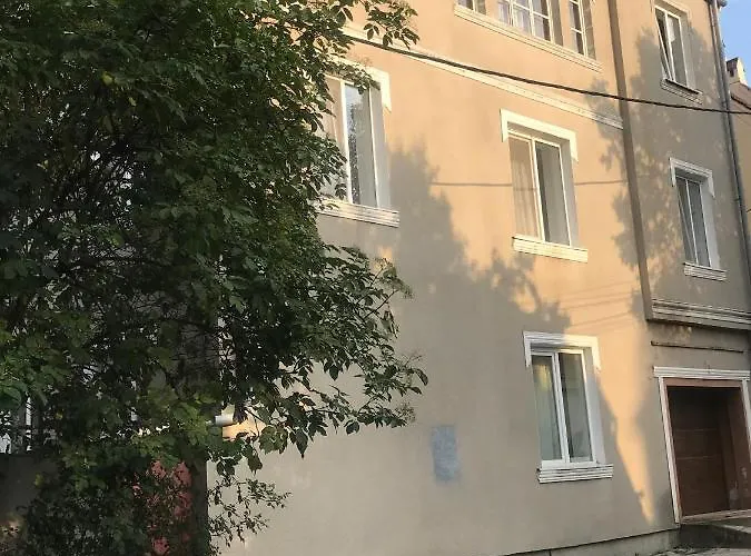 в частном доме в аркадии *